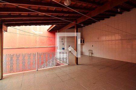 Casa à venda com 332m², 3 quartos e 2 vagasÁrea de Serviço