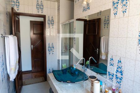 Casa à venda com 230m², 4 quartos e 3 vagas Casa à venda com 230m², 4 quartos e 3 vagasBanheiro da Suíte 1
