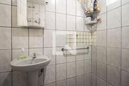 Casa à venda com 176m², 4 quartos e 2 vagasBanheiro - Casa 2