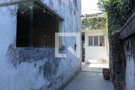 Casa à venda com 400m², 5 quartos e 4 vagas Casa à venda com 400m², 5 quartos e 4 vagasÁrea de Serviço