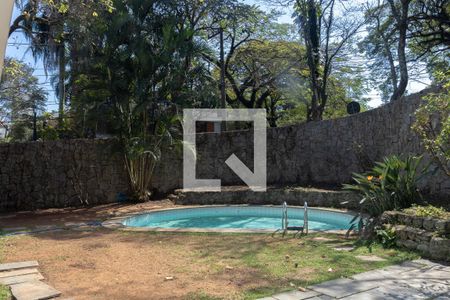 Casa à venda com 400m², 5 quartos e 4 vagas Casa à venda com 400m², 5 quartos e 4 vagasÁrea Externa