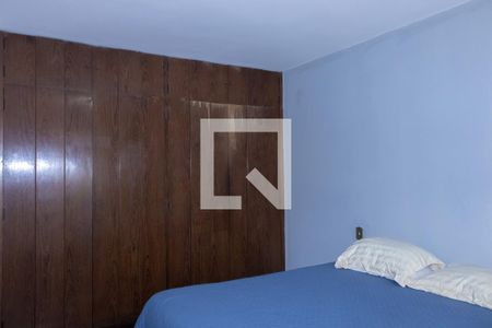 Casa à venda com 400m², 5 quartos e 4 vagas Casa à venda com 400m², 5 quartos e 4 vagasQuarto 1