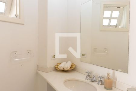 Casa à venda com 400m², 5 quartos e 4 vagas Casa à venda com 400m², 5 quartos e 4 vagasBanheiro da Suíte 4