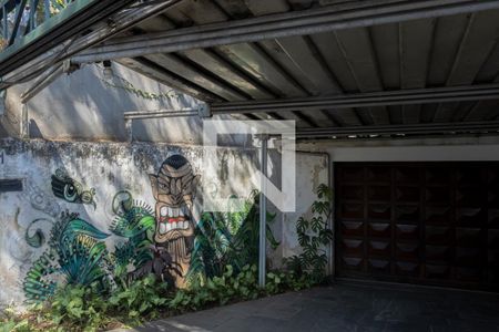 Casa à venda com 400m², 5 quartos e 4 vagas Casa à venda com 400m², 5 quartos e 4 vagasÁrea Externa