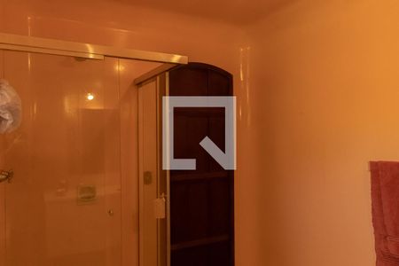 Casa à venda com 400m², 5 quartos e 4 vagas Casa à venda com 400m², 5 quartos e 4 vagasBanheiro da Suíte 2