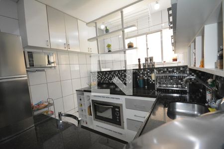 Apartamento à venda com 63m², 2 quartos e 1 vagaCozinha
