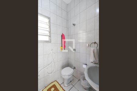 Casa à venda com 450m², 4 quartos e 2 vagas Casa à venda com 450m², 4 quartos e 2 vagasBanheiro da Suíte 2