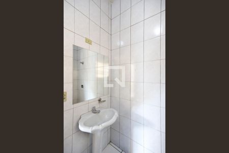 Casa à venda com 450m², 4 quartos e 2 vagas Casa à venda com 450m², 4 quartos e 2 vagasBanheiro