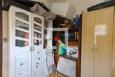 Casa à venda com 450m², 4 quartos e 2 vagas Casa à venda com 450m², 4 quartos e 2 vagasQuarto de Serviço