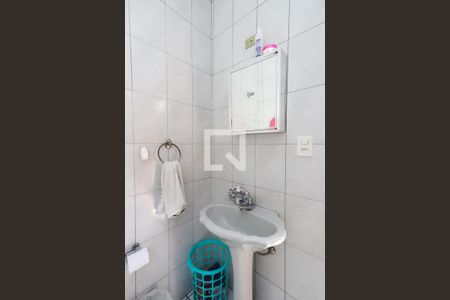 Casa à venda com 450m², 4 quartos e 2 vagas Casa à venda com 450m², 4 quartos e 2 vagasBanheiro da Suíte 2