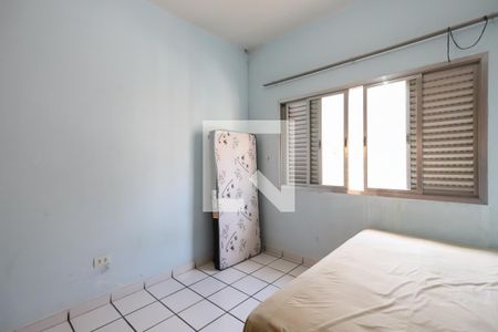 Casa à venda com 450m², 4 quartos e 2 vagas Casa à venda com 450m², 4 quartos e 2 vagasQuarto 1