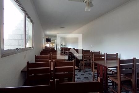 Casa à venda com 300m², 8 quartos e 1 vaga Casa à venda com 300m², 8 quartos e 1 vagaSalão Casa 3