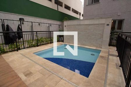 Apartamento à venda com 38m², 2 quartos e sem vagaÁrea comum - Piscina