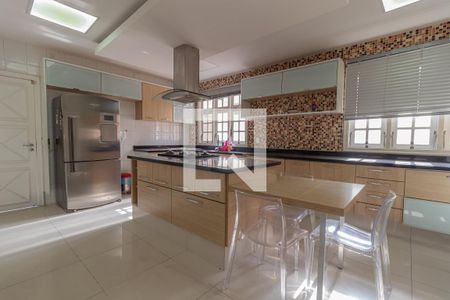 Casa de condomínio à venda com 600m², 6 quartos e 2 vagasCozinha