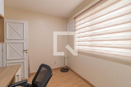 Casa de condomínio à venda com 600m², 6 quartos e 2 vagasEscritório