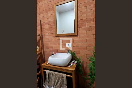 Casa à venda com 155m², 4 quartos e 2 vagasBanheiro 2