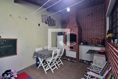 Casa à venda com 155m², 4 quartos e 2 vagasChurrasqueira