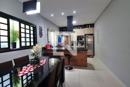 Casa à venda com 155m², 4 quartos e 2 vagasCozinha