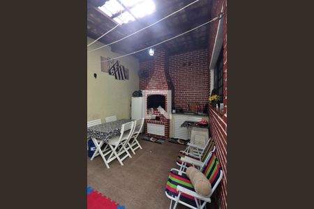 Casa à venda com 155m², 4 quartos e 2 vagasChurrasqueira