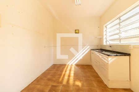 Casa à venda com 215m², 3 quartos e 3 vagas Casa à venda com 215m², 3 quartos e 3 vagasCozinha