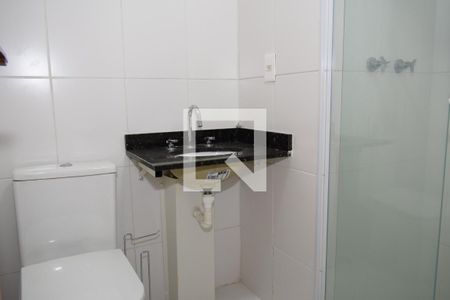 Banheiro da Suíte de apartamento para alugar com 2 quartos, 59m² em Recanto Quarto Centenário, Jundiaí