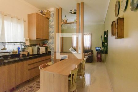 Casa à venda com 120m², 3 quartos e 2 vagas Casa à venda com 120m², 3 quartos e 2 vagasCozinha