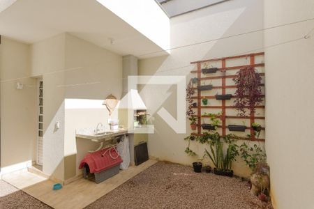 Casa à venda com 120m², 3 quartos e 2 vagas Casa à venda com 120m², 3 quartos e 2 vagasEspaço Gourmet