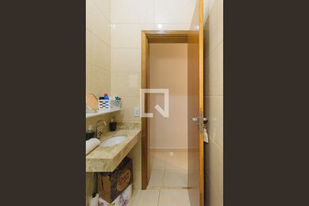 Casa à venda com 120m², 3 quartos e 2 vagas Casa à venda com 120m², 3 quartos e 2 vagasBanheiro da Suíte