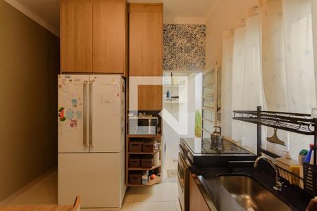 Casa à venda com 120m², 3 quartos e 2 vagas Casa à venda com 120m², 3 quartos e 2 vagasCozinha