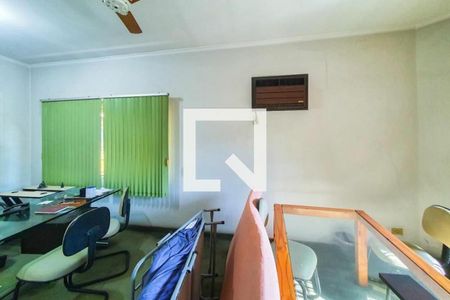 Casa à venda com 144m², 2 quartos e sem vaga