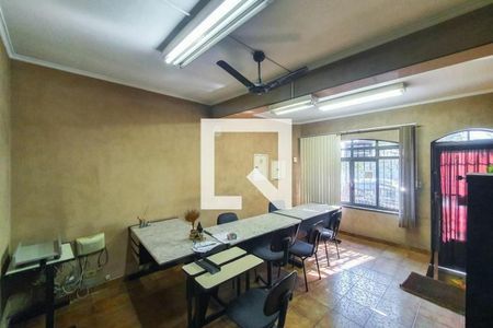 Casa à venda com 144m², 2 quartos e sem vaga