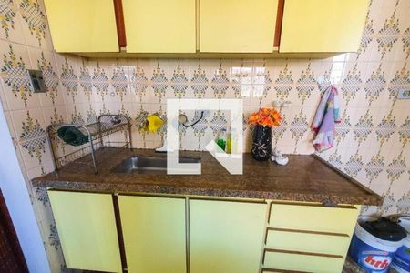 Casa à venda com 144m², 2 quartos e sem vaga