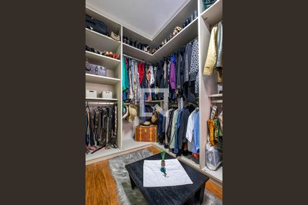 Apartamento à venda com 70m², 2 quartos e 2 vagasQuarto 2 (Closet)