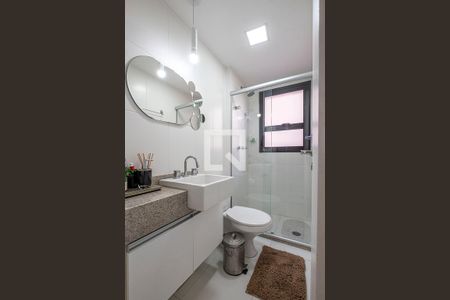 Apartamento à venda com 70m², 2 quartos e 2 vagasBanheiro Social