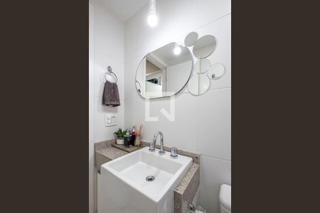 Apartamento à venda com 70m², 2 quartos e 2 vagasBanheiro Social