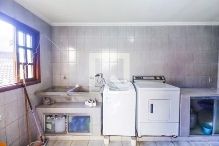 Casa à venda com 330m², 5 quartos e 4 vagasÁrea de Serviço