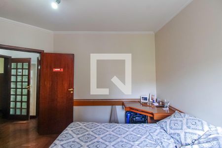 Casa à venda com 330m², 5 quartos e 4 vagasQuarto 2