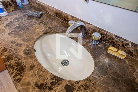 Casa à venda com 320m², 3 quartos e 4 vagas Casa à venda com 320m², 3 quartos e 4 vagasBanheiro Social 2