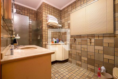 Casa à venda com 320m², 3 quartos e 4 vagas Casa à venda com 320m², 3 quartos e 4 vagasBanheiro Social 1