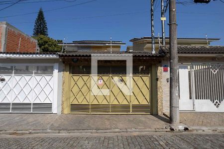 Casa à venda com 196m², 3 quartos e 4 vagasFachada