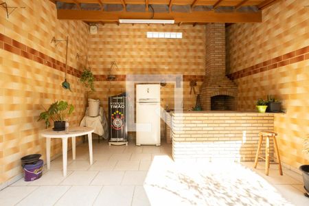 Casa à venda com 196m², 3 quartos e 4 vagasChurrasqueira