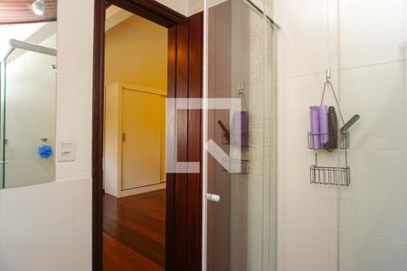 Casa à venda com 264m², 3 quartos e 3 vagasBanheiro da Suíte