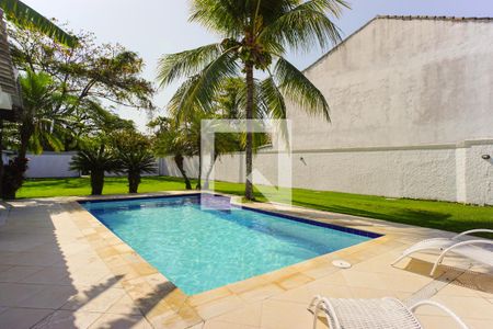 Casa à venda com 264m², 3 quartos e 3 vagasÁrea Externa