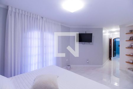 Casa à venda com 130m², 4 quartos e sem vagaSuíte