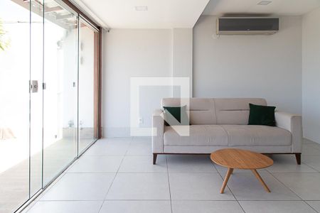 Apartamento à venda com 148m², 2 quartos e 2 vagas Apartamento à venda com 148m², 2 quartos e 2 vagasSala 2