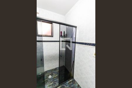 Casa à venda com 220m², 3 quartos e 2 vagasBanheiro da Suíte 2