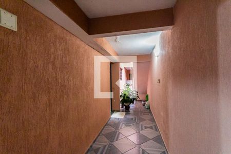 Casa à venda com 220m², 3 quartos e 2 vagasCorredor Externo