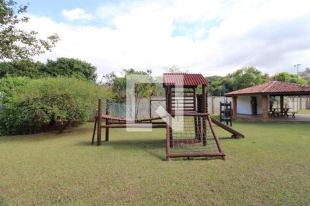 Casa para alugar com 234m², 4 quartos e 2 vagasÁrea Comum - Playground