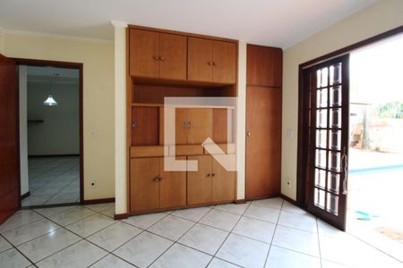 Sala de TV de casa à venda com 4 quartos, 234m² em Cidade Universitária, Campinas