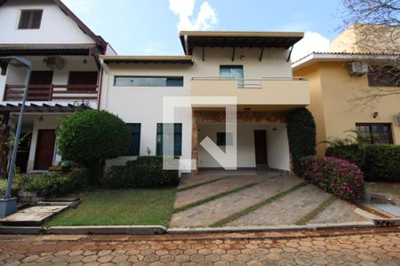 Casa para alugar com 234m², 4 quartos e 2 vagasFachada